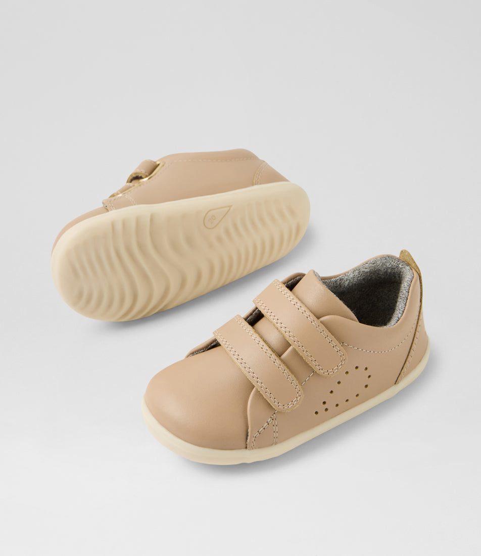 Grass Court - Step Up - Warm Taupe