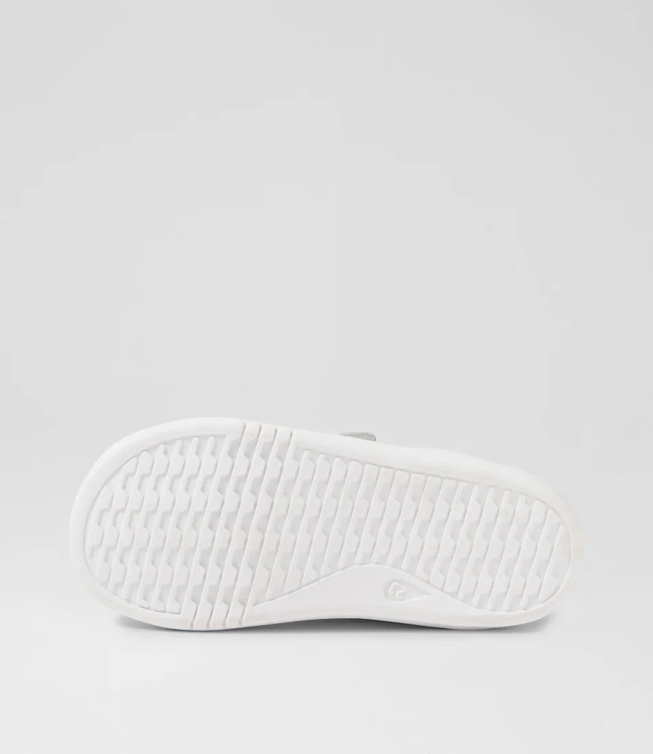 Grass Court - I-Walk - Optical White