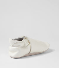Simple Shoe - Soft Sole - Pearl