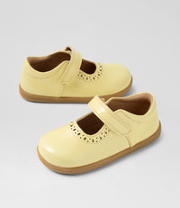 Lola - Step Up - Wax Yellow